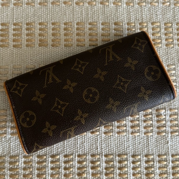 🖤🤎Louis Vuitton Monogram Twin Pochette PM🤎🖤 - Picture 8 of 15